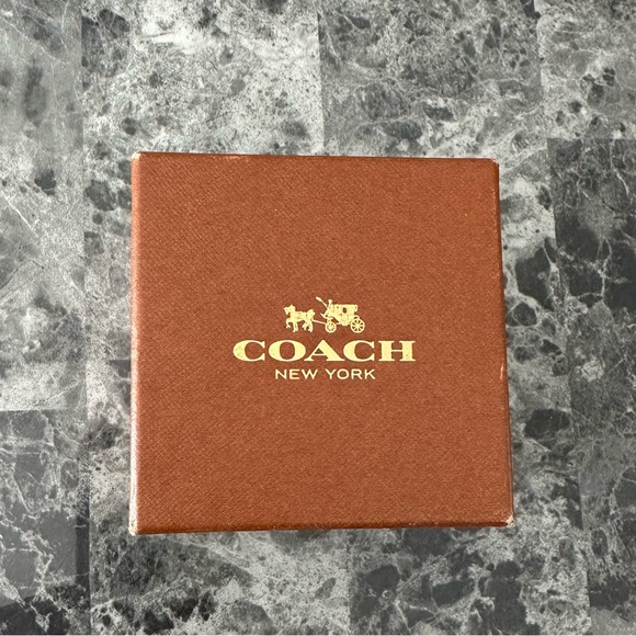 Coach Watch - Picture 2 of 5